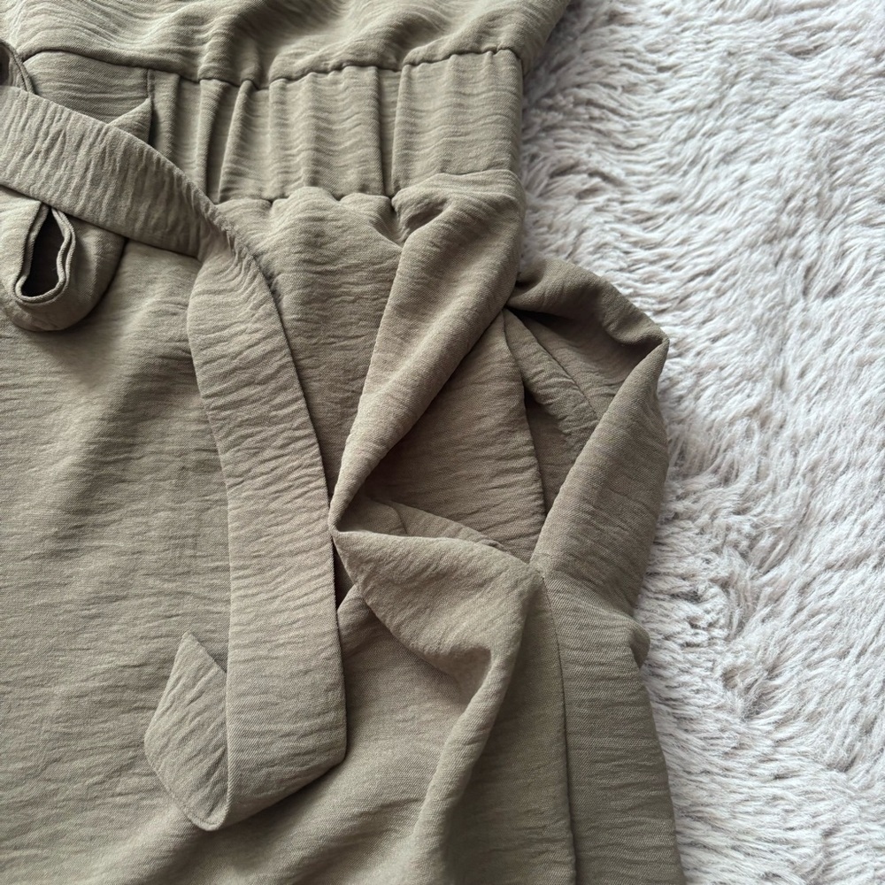 Calvin Klein olive green sleeveless tie waist wide leg jumpsuit size 8 - Picture 8 of 9